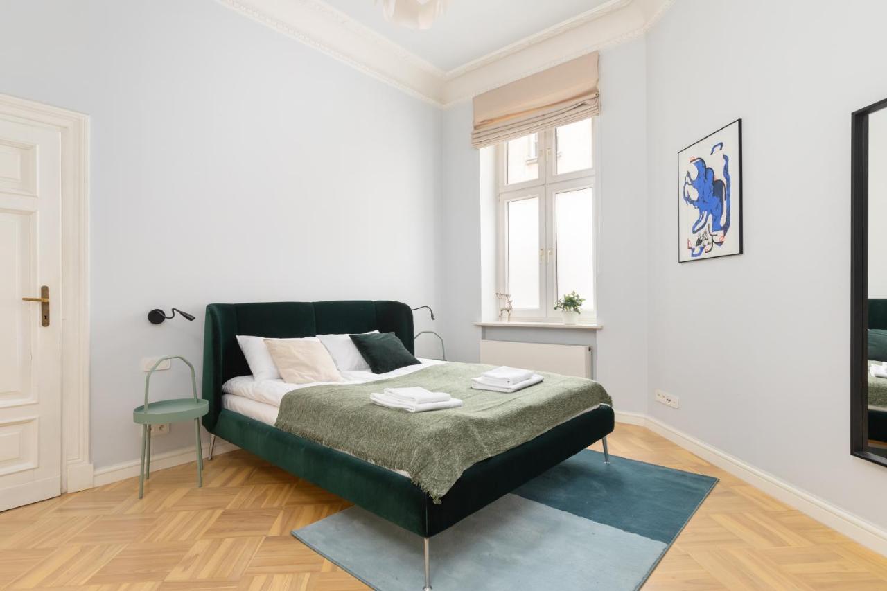 Marszalkowska 58 - Classy Two Bedroom Apartment With Balcony By Noclegi Renters ワルシャワ エクステリア 写真